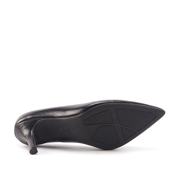 Riah3 Black