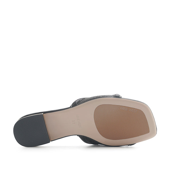 Etsia Black
