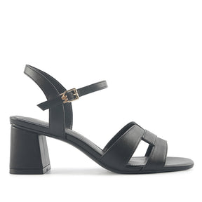 Nadira Black