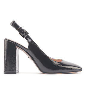 Elea Black