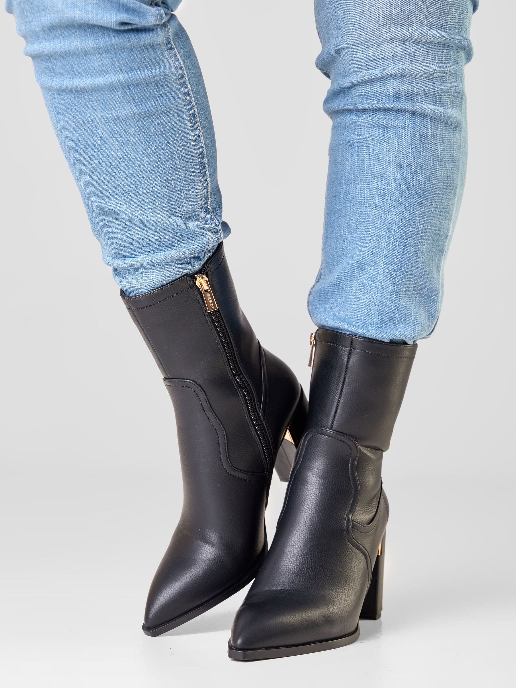 Esorin Western Boots - Black