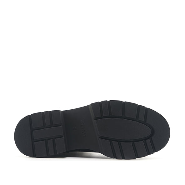 Posey Black
